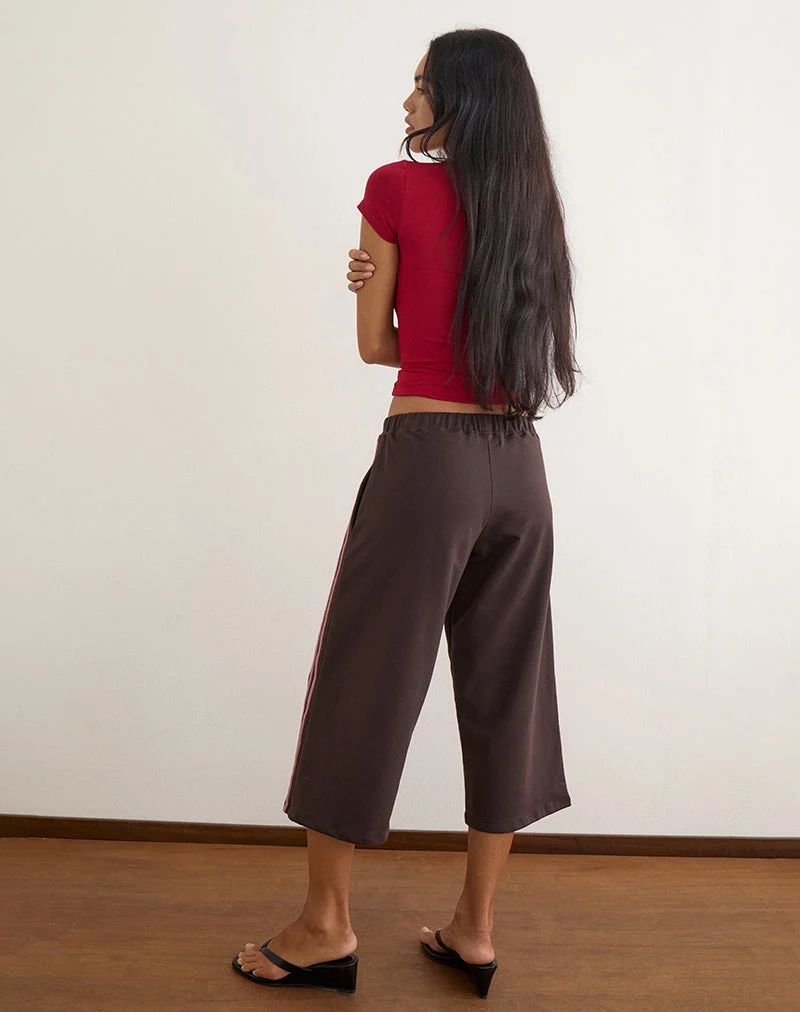 Wamino Capri-Hose in der Farbe „Bitter Chocolate“ mit rosafarbenen Streifen