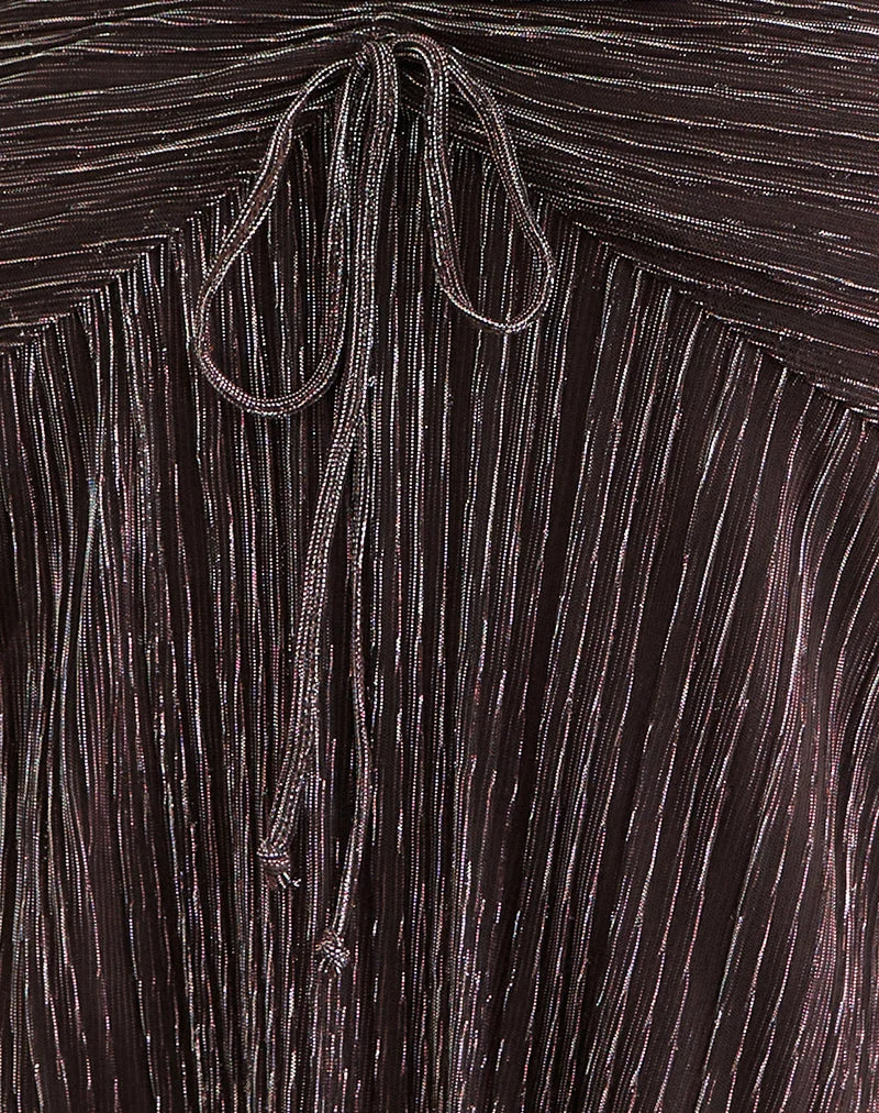 Hübsches Neckholder-Top in braunem Plissee