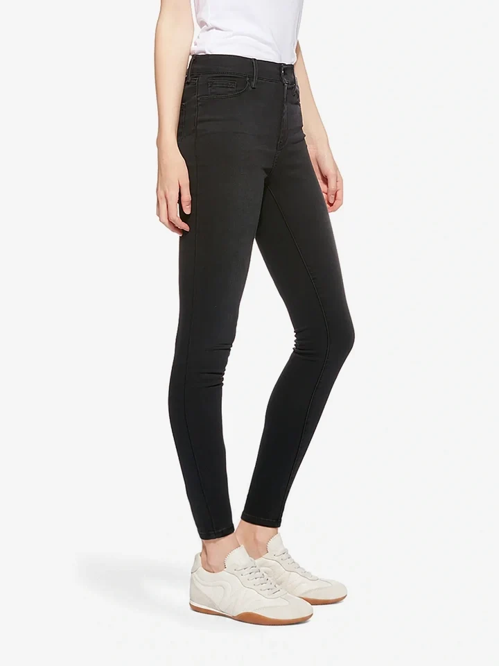 Skinny Orchard Jeans