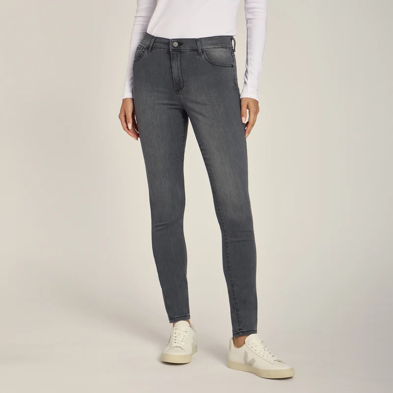 Skinny Orchard Jeans