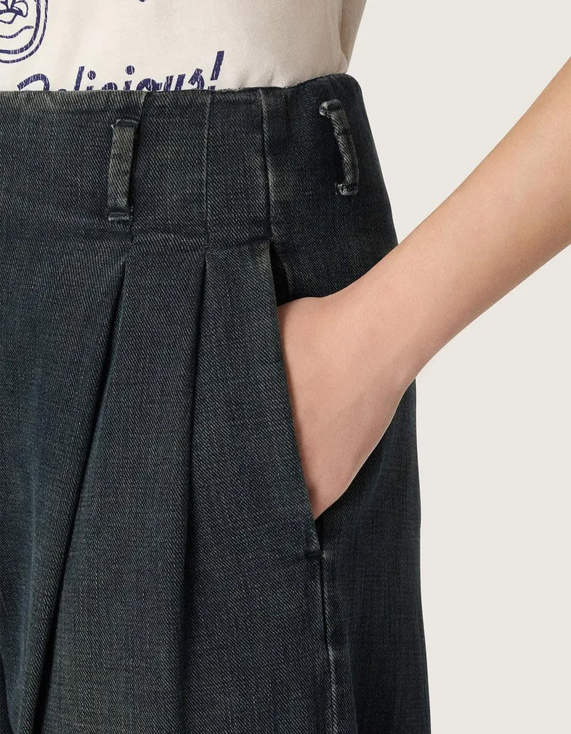 Wide Leg Jeans mit Bundfalten