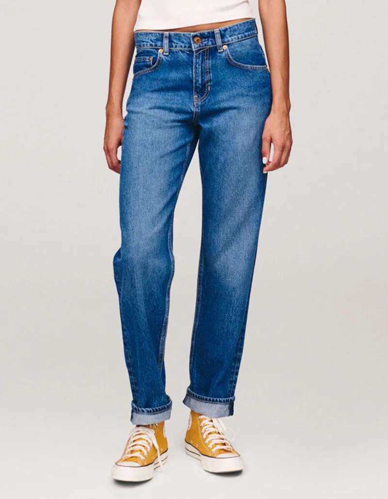 Straight-Leg Jeans Everyday