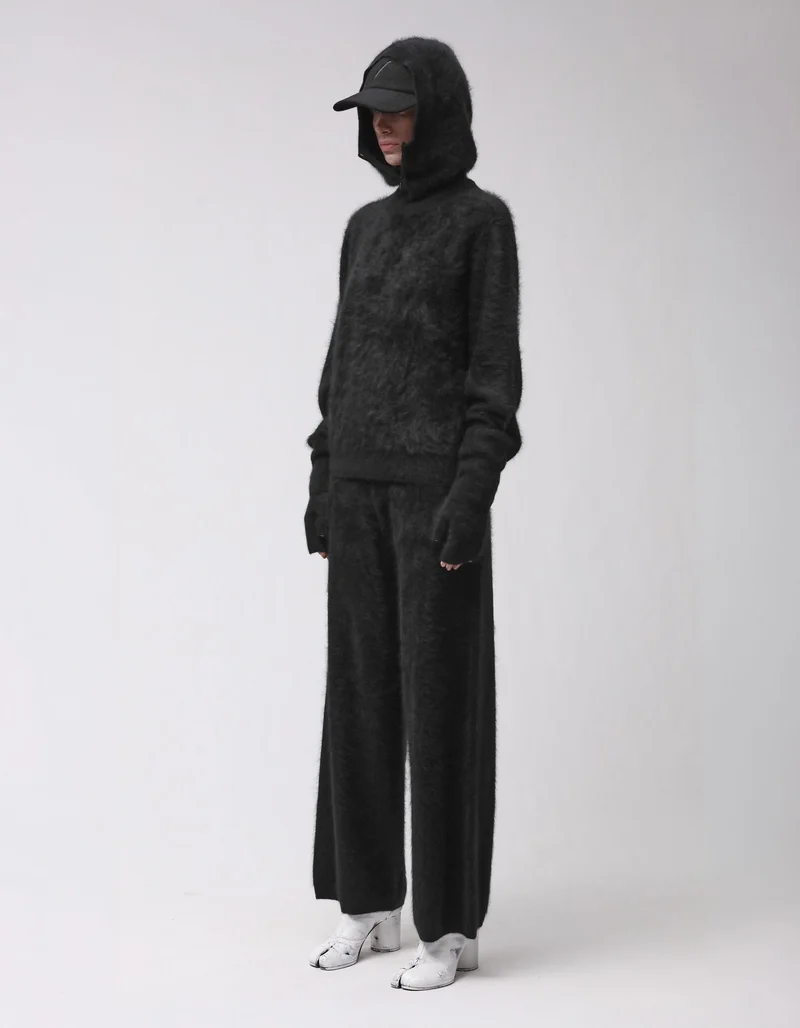 Fuzzy Kaschmir-Pullover mit Rundhalsausschnitt