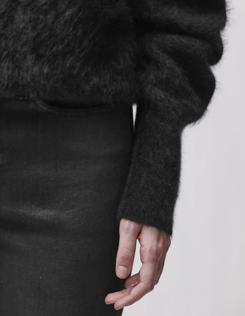 Fuzzy Kaschmir-Pullover mit Rundhalsausschnitt
