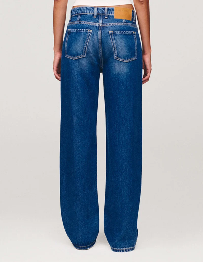 Wide-Leg Straight-Jeans Traveler