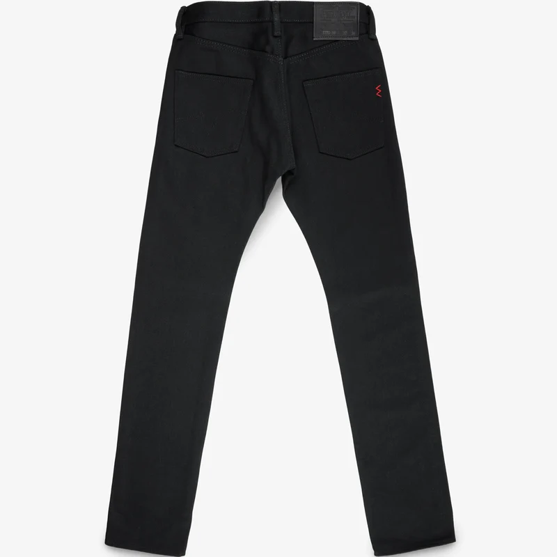 IH-777S-SB 21 oz. Slim Tapered Superblack Non-Fade