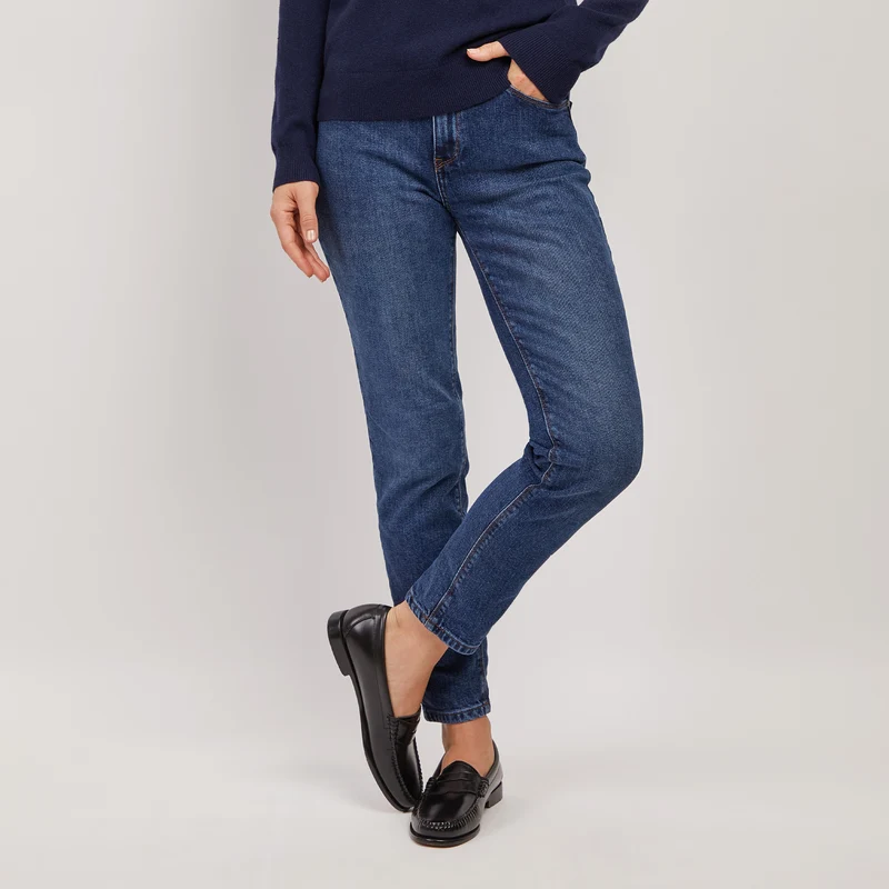 Oliver High Rise Slim Mom Jeans