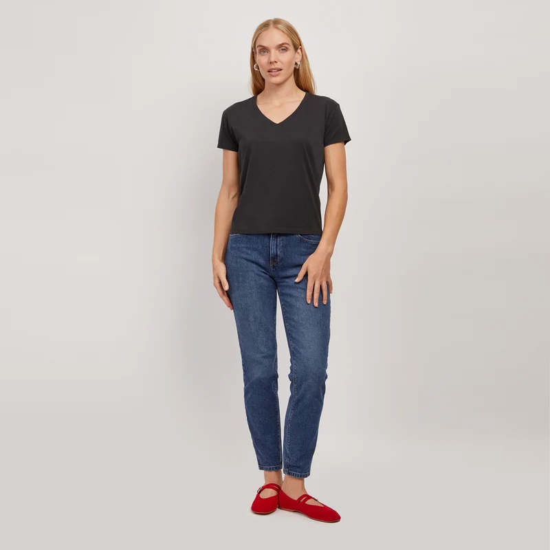 Oliver High Rise Slim Mom Jeans