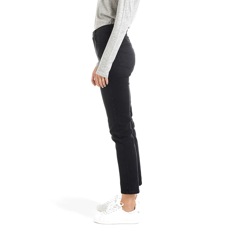 Allen High Rise Slim Mom Jeans