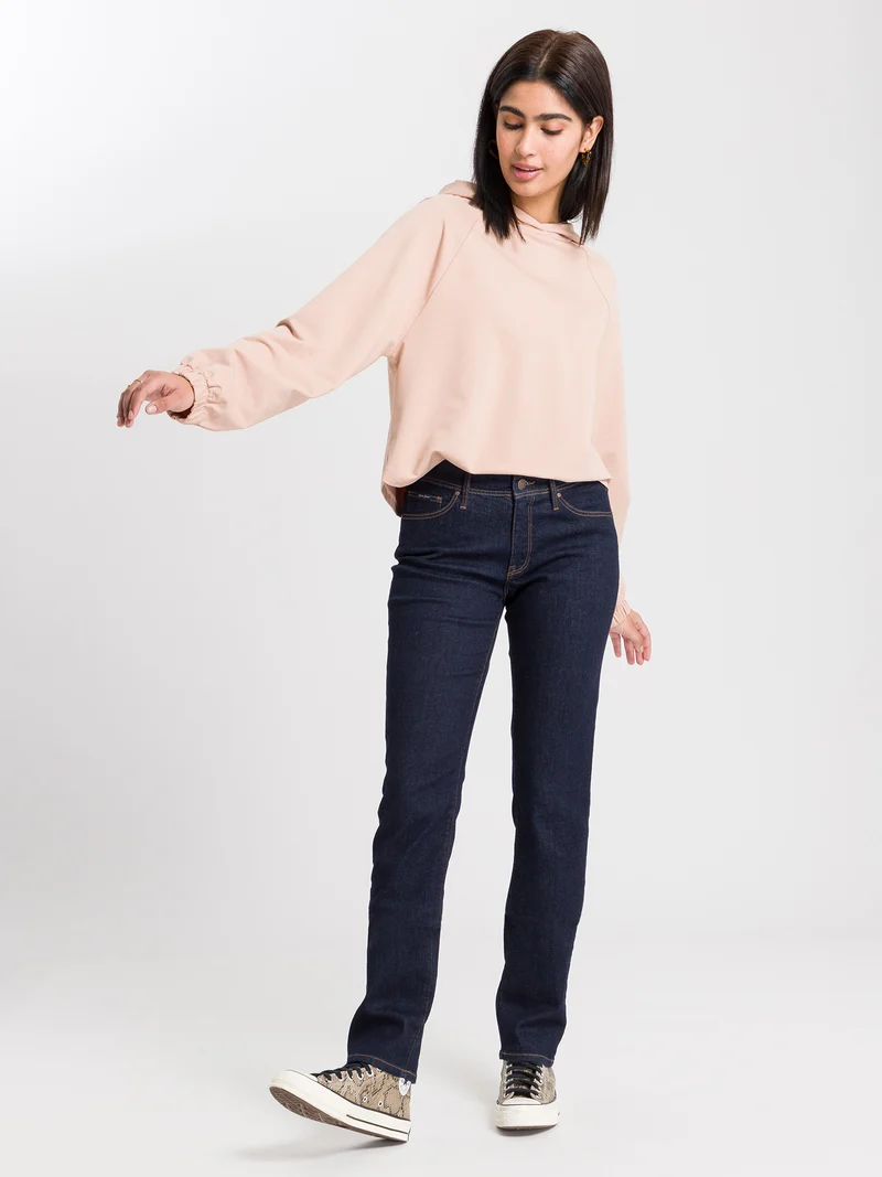 ANYA | SLIM FIT