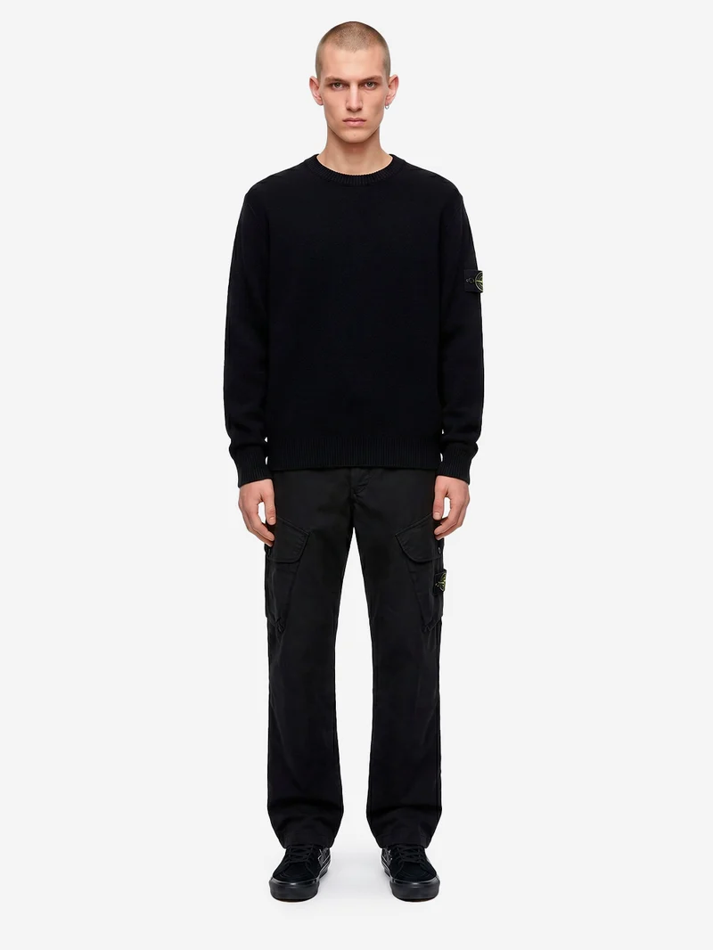 Maglione girocollo nero in lana con finiture a costine