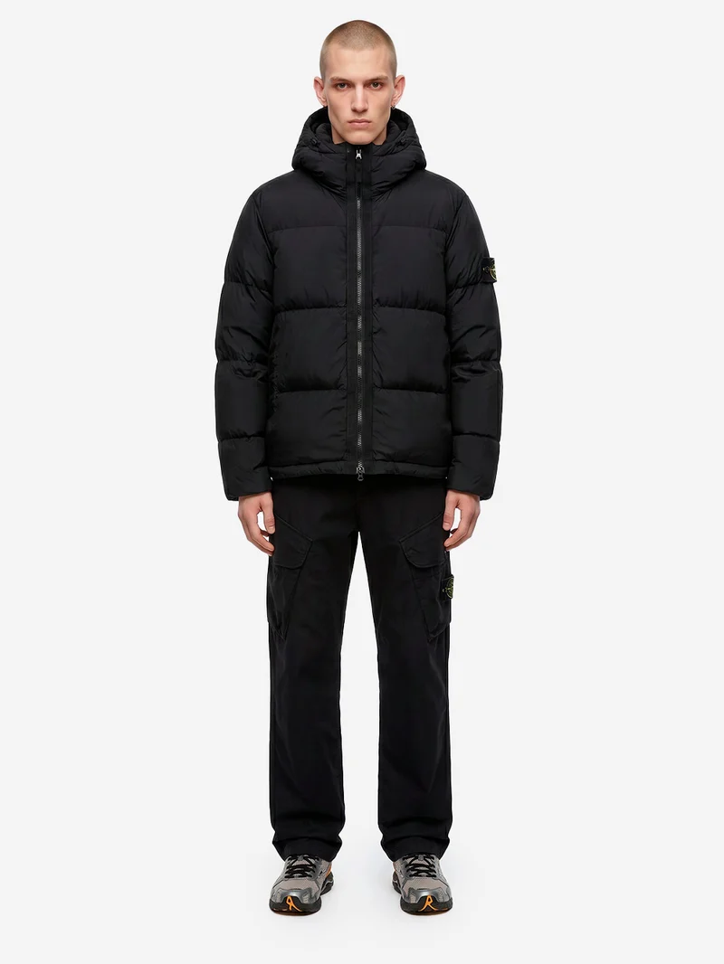 Piumino nero in nylon matt ripstop con cappuccio staccabile