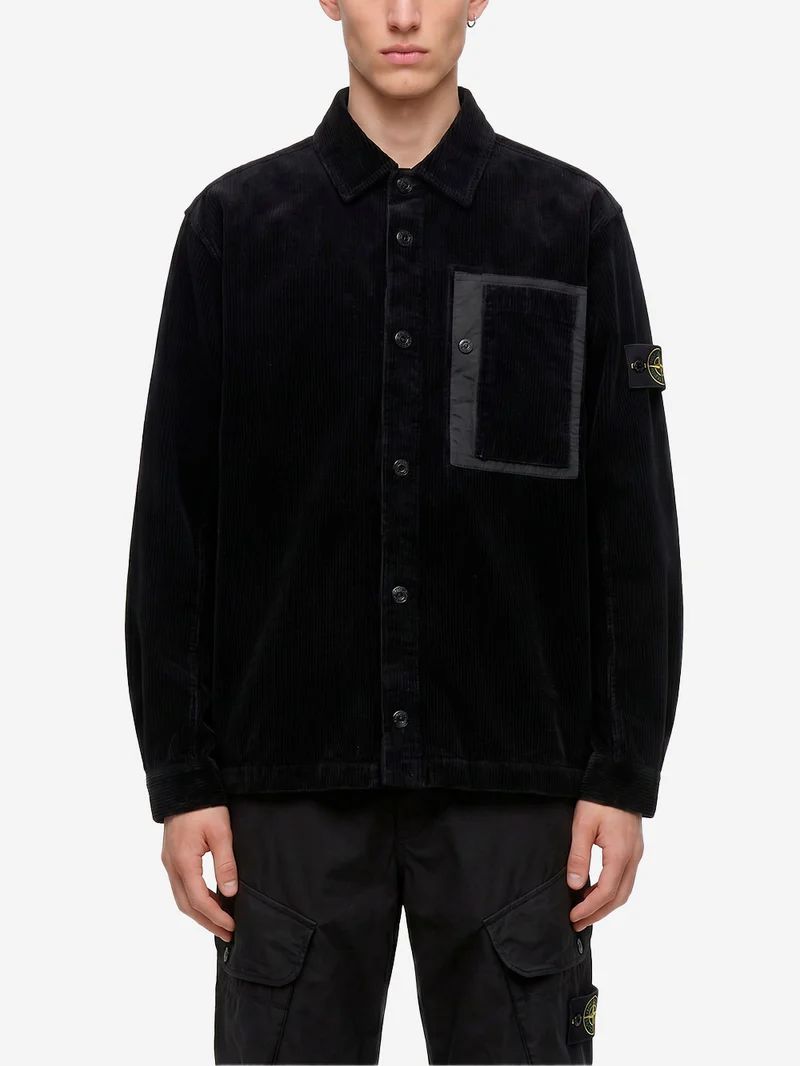 Overshirt nera in corduroy di cotone con tasca e badge