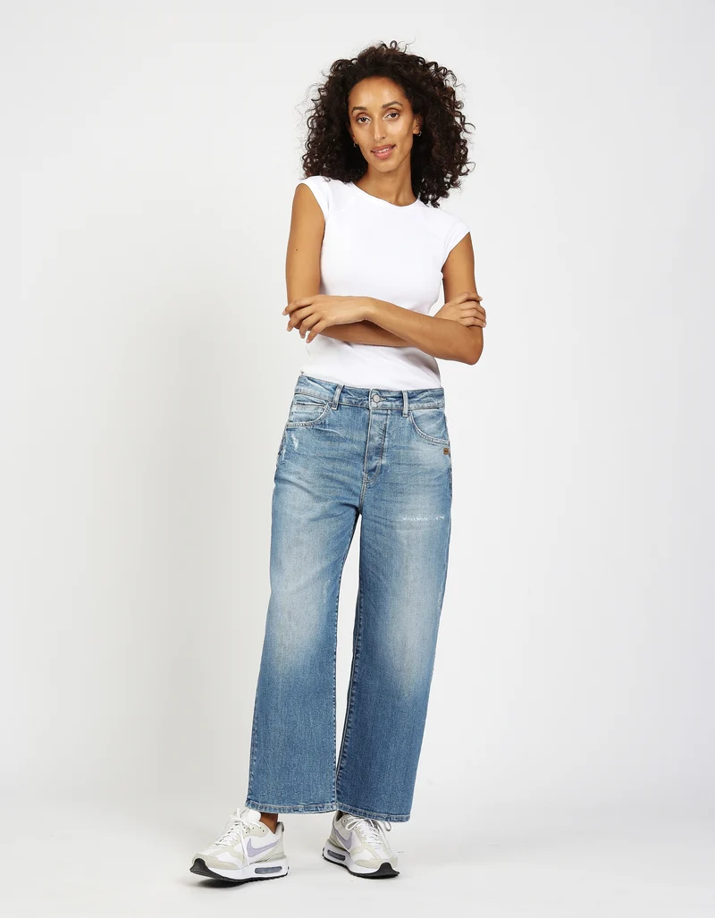 94JUL CROPPED, midblue worn-out