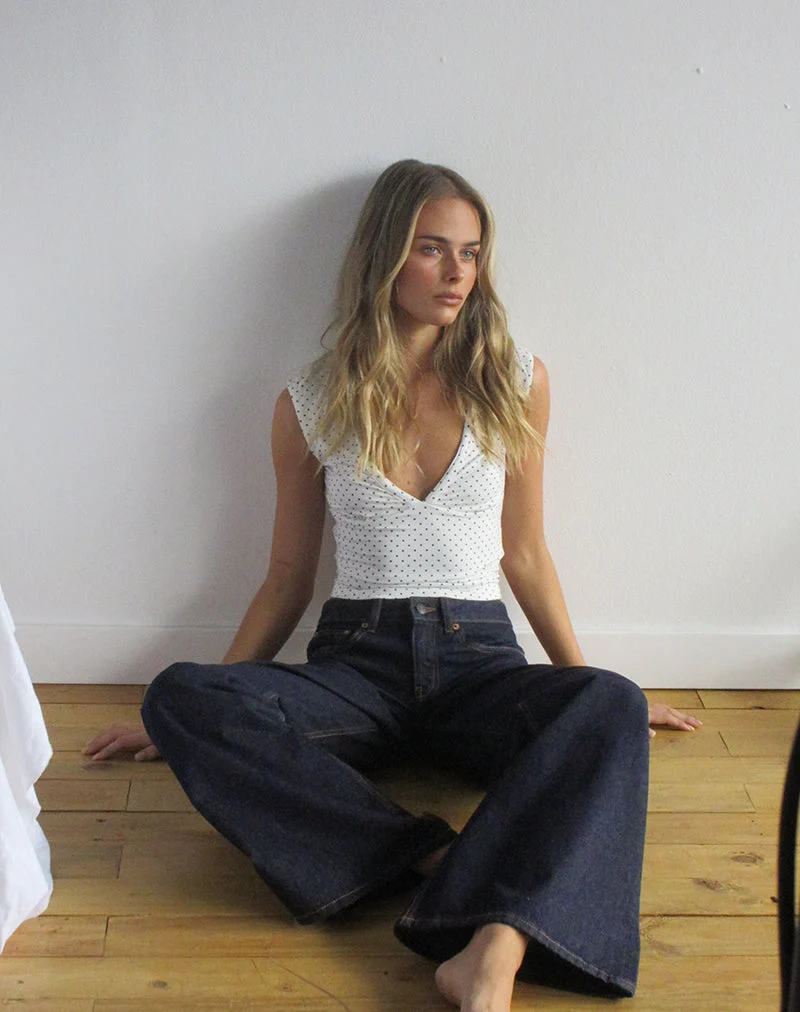 Lose sitzende Flare-Jeans mit niedriger Leibhöhe in Indigo