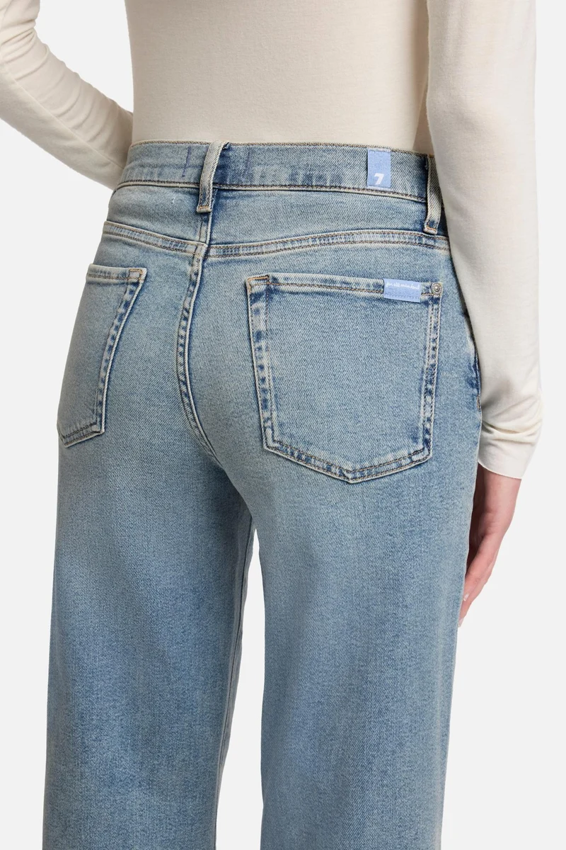 Luxe Vintage Alexa in Amuse Me