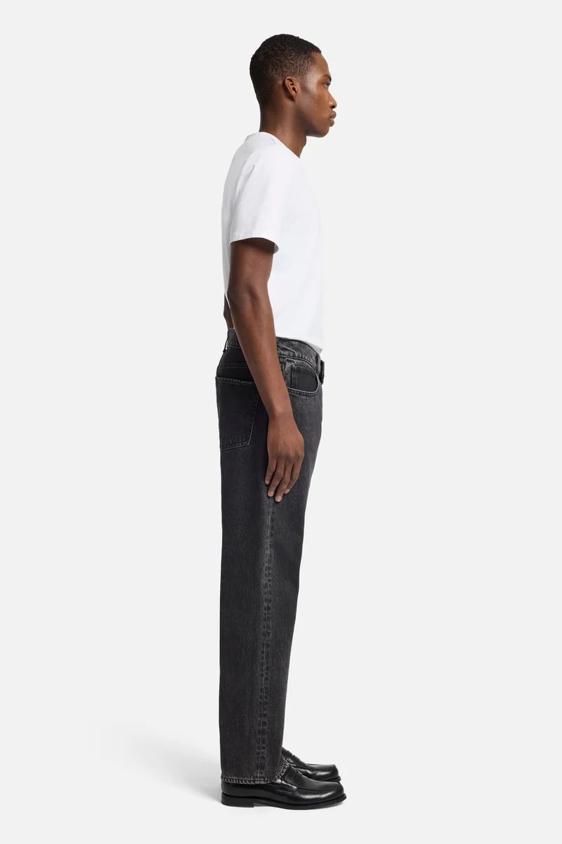 Modern Straight in Caviar