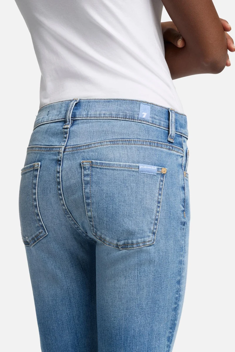 Slim Illusion Bootcut in Pine