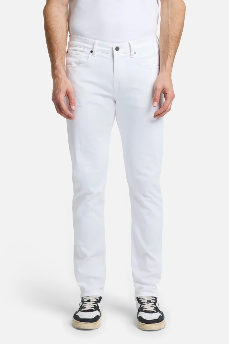 Luxe Performance Slimmy Tapered in White