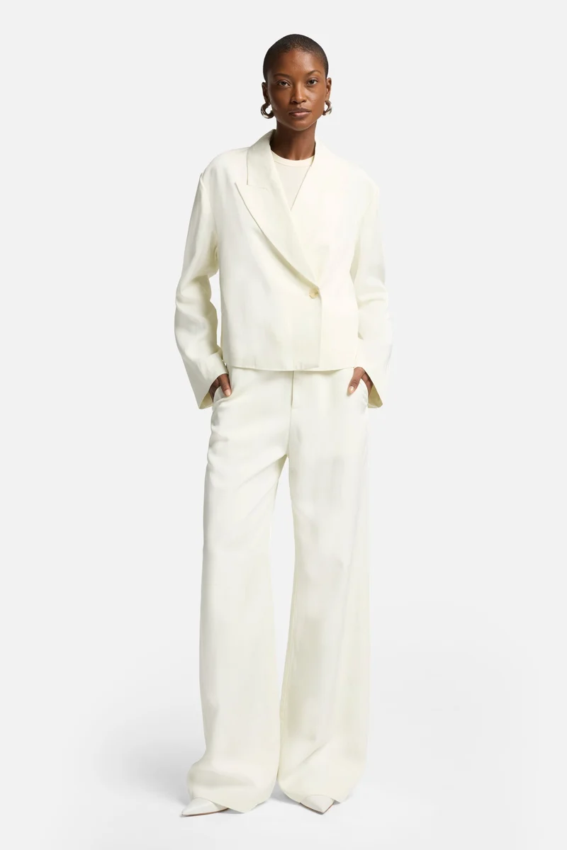 Cropped Linen Blend Blazer in Ivory