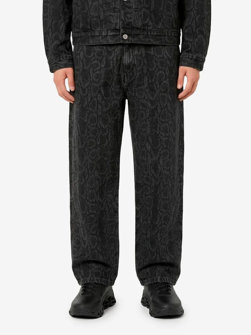 Pantaloni Landon in denim nero con stampa camouflage snake