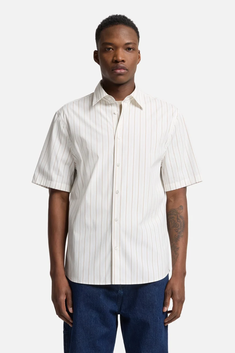 Short Sleeve Poplin Shirt in Beige Stripe