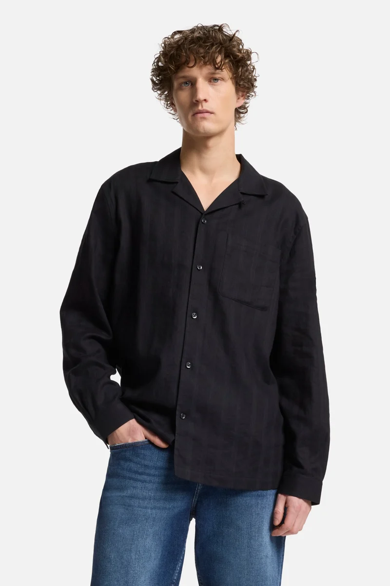 Linen Blend Long Sleeve Camp Shirt in Black