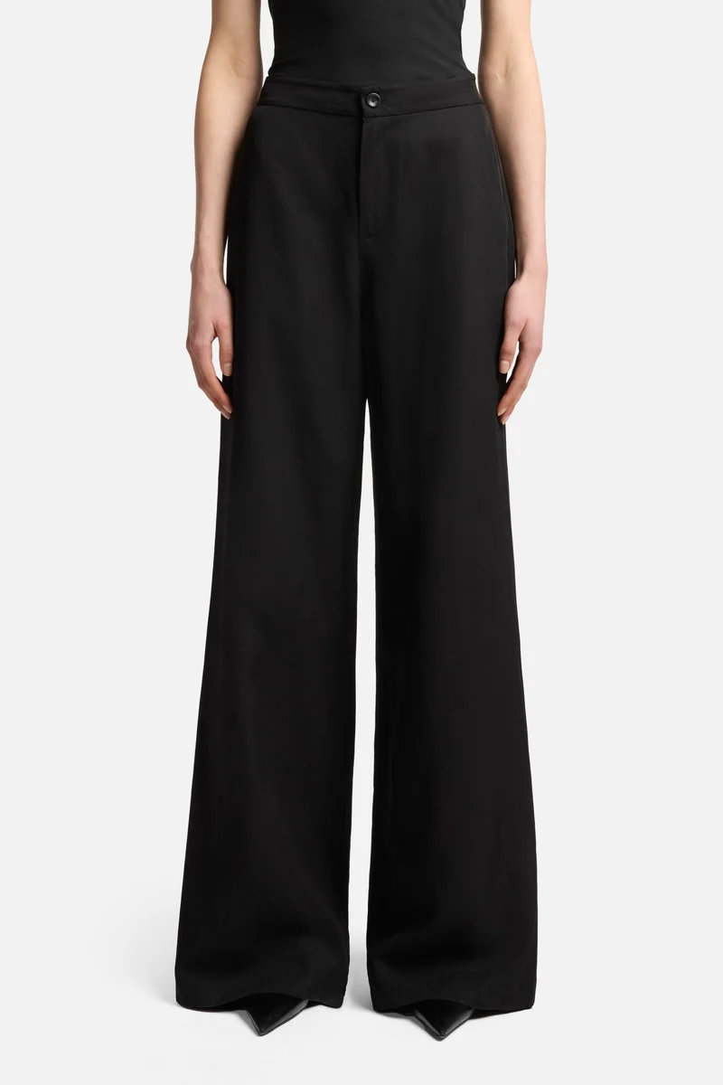 Classic Linen Pant in Black