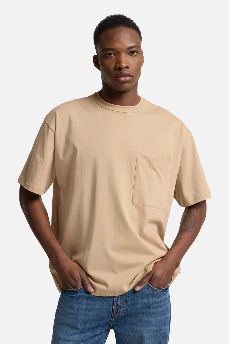 Short Sleeve Relaxed Tee in Beige