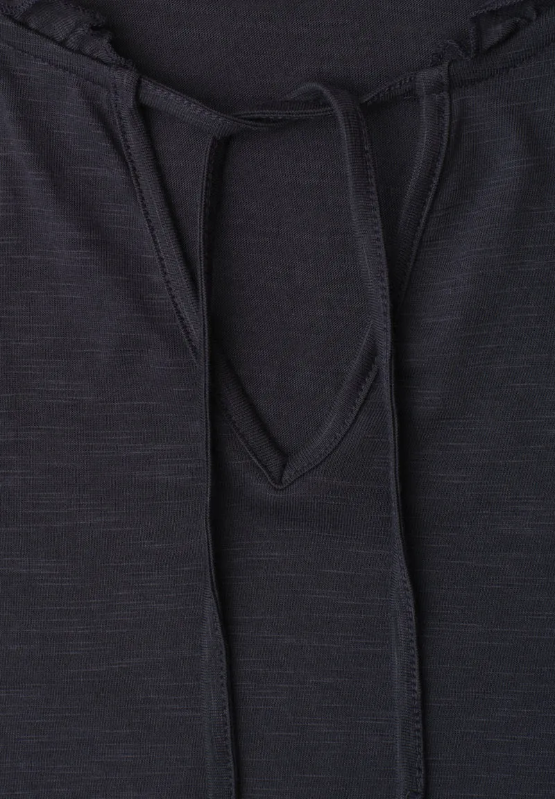 LTD QR Studio_Shirt w.frill ne, maritime blue