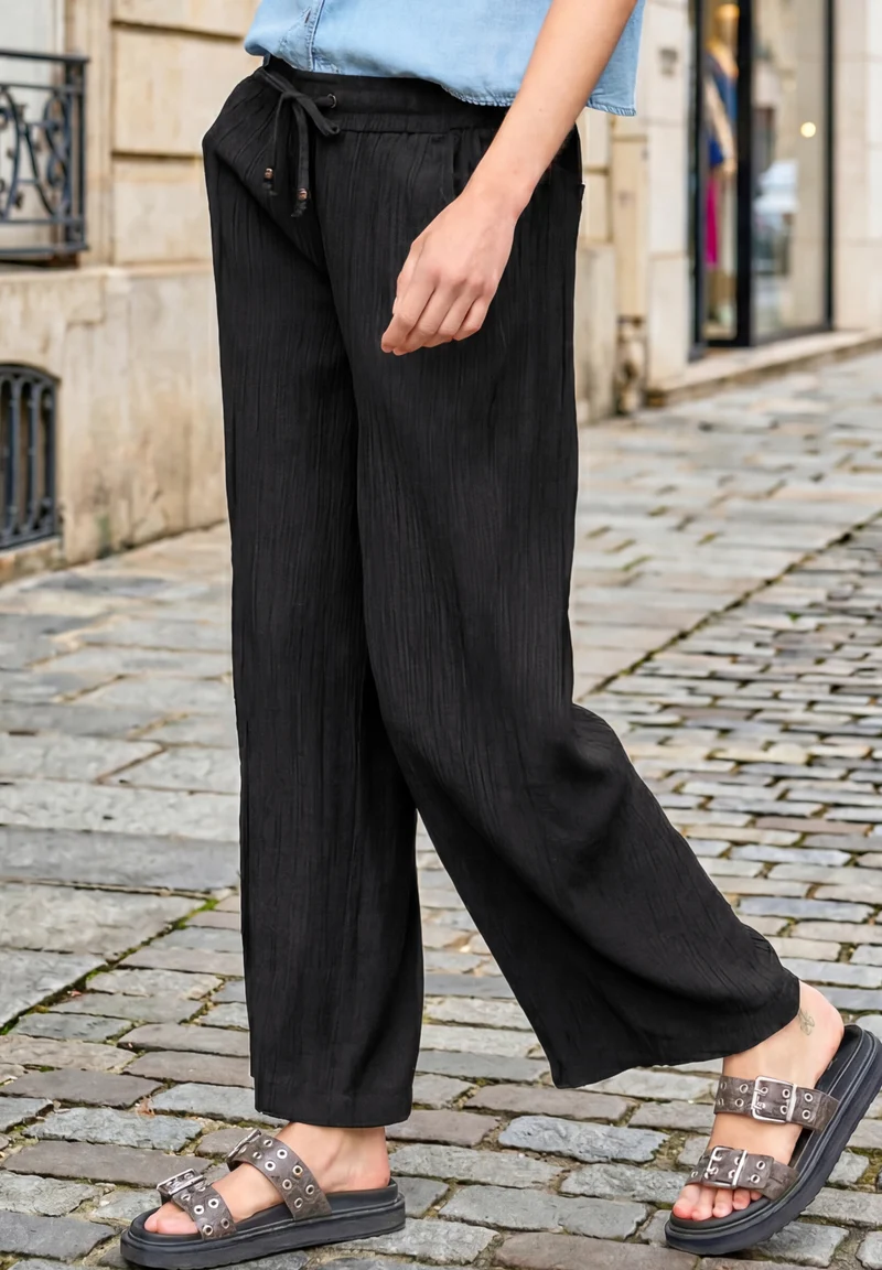 LTD QR_Studio_Straight Leg MW, Black