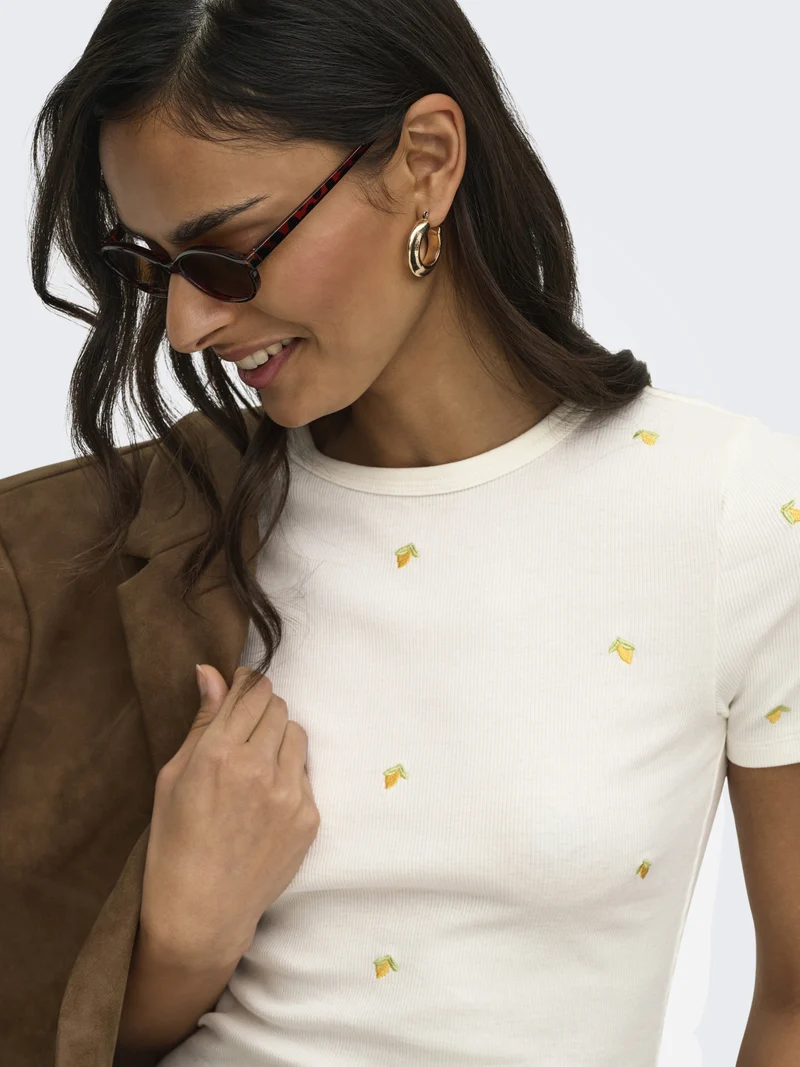 JDYLUCKY S/S O NECK EMB TOP JRS DIA, Cloud Dancer/LEMON EMB