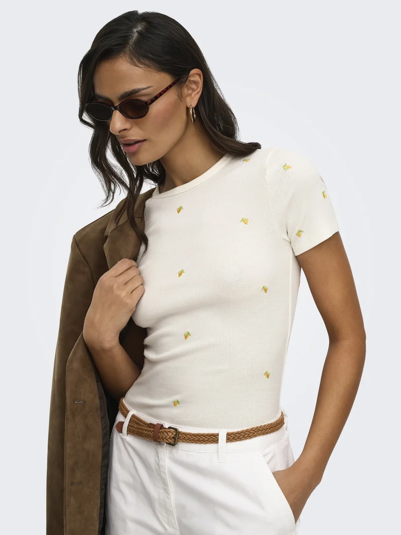 JDYLUCKY S/S O NECK EMB TOP JRS DIA, Cloud Dancer/LEMON EMB