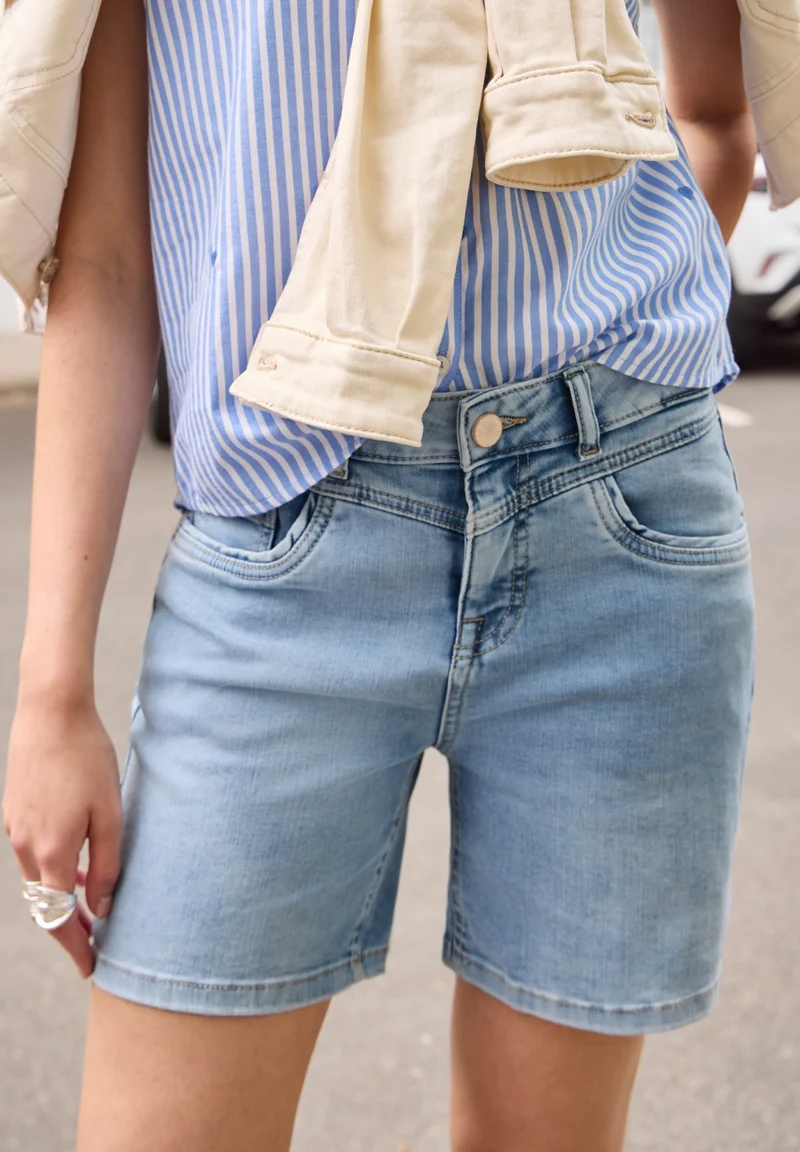 Studio Style Shorts,hw,light b, Light Blue Random washed