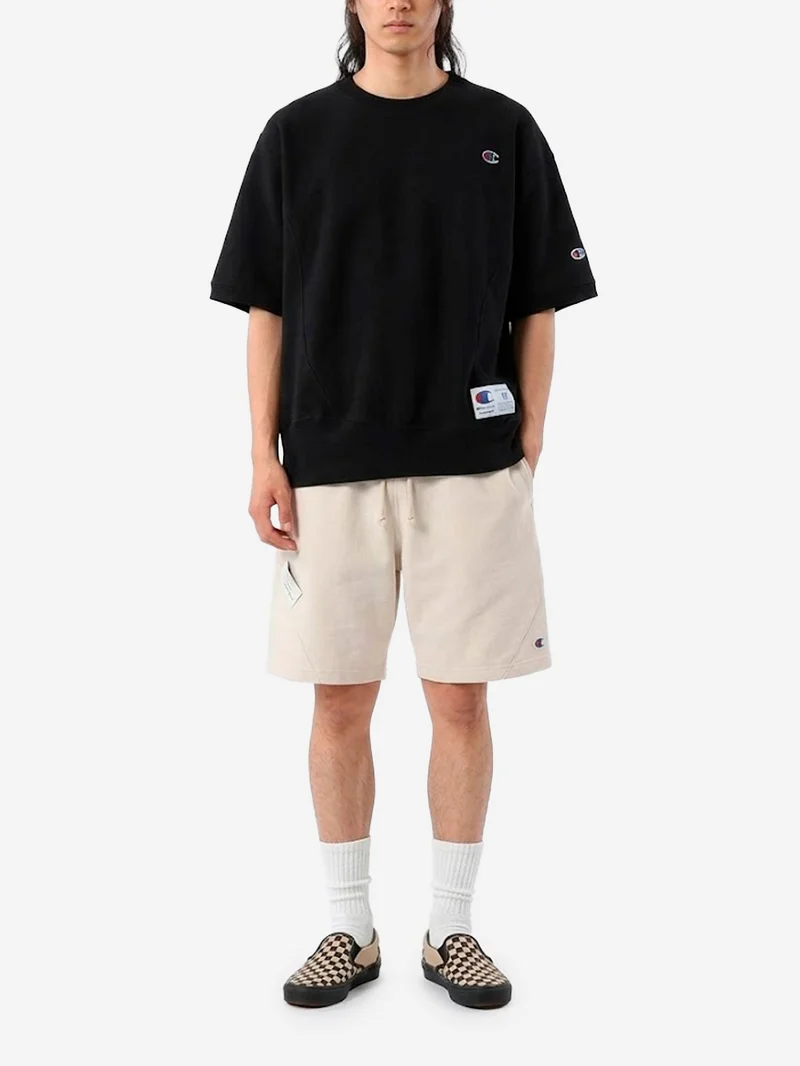 T-shirt nera con logo ricamato x Champion