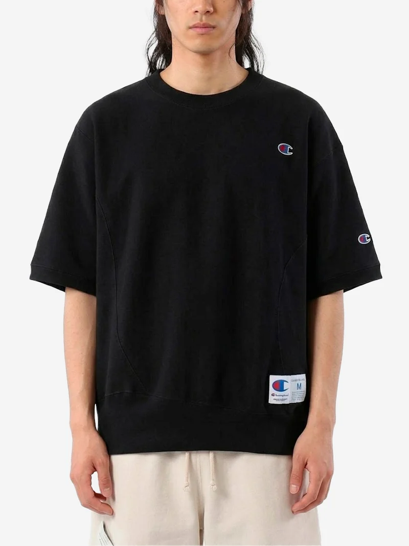 T-shirt nera con logo ricamato x Champion