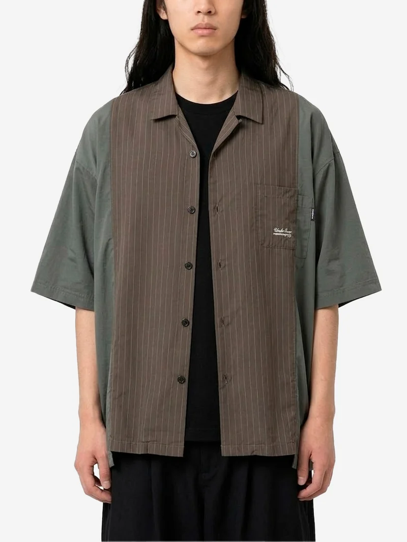 Camicia a manica corta in cupro con taschino e grafica