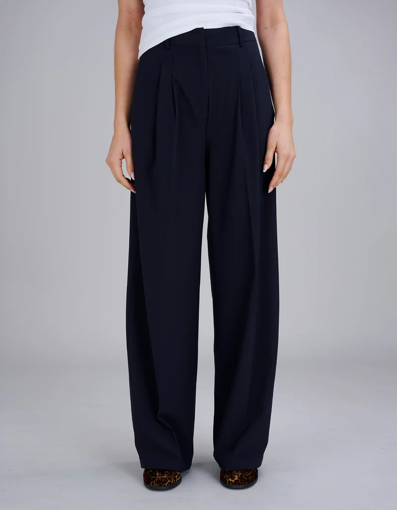 Wide-Leg Bundfaltenhose Josie