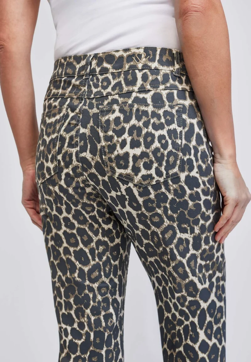 wonderjeans Relaxed Straight Ankle Leo Print