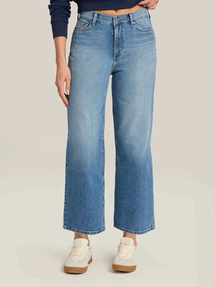 Cropped Straight Leg Gilmore Jeans