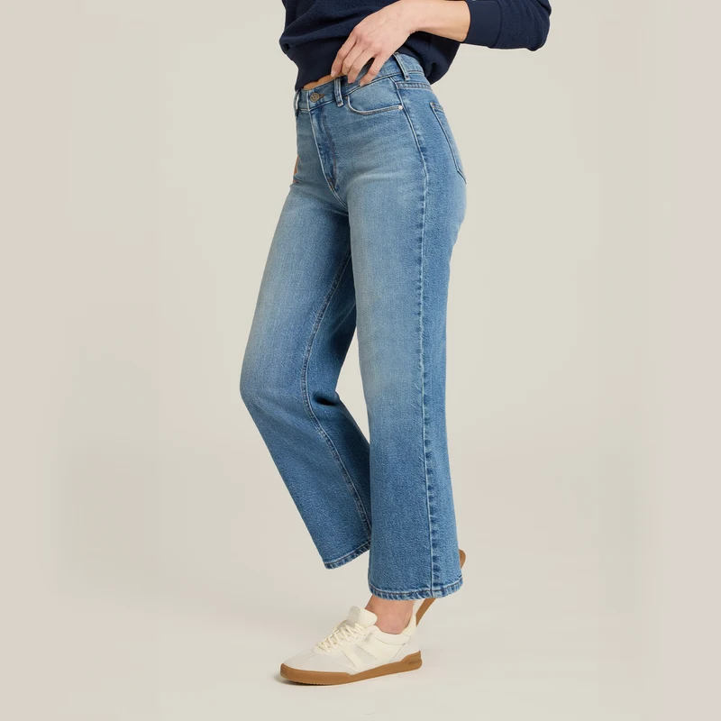 Cropped Straight Leg Gilmore Jeans