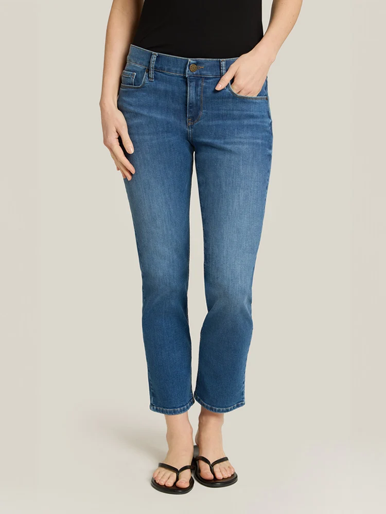 Slim Straight Logan Jeans