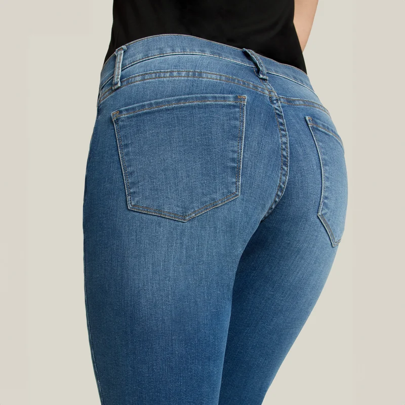 Slim Straight Logan Jeans