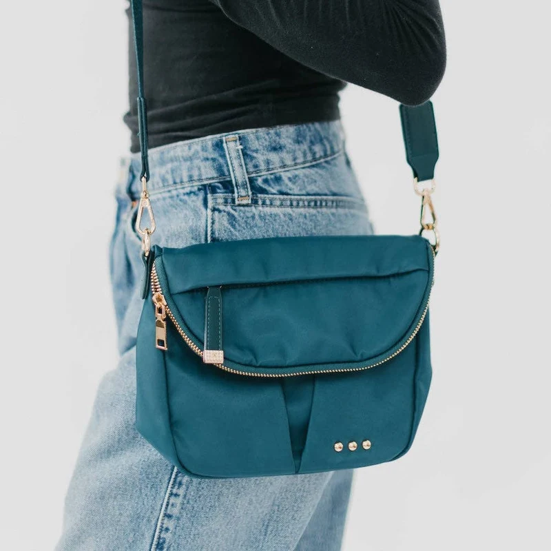 Tilly Crossbody Bag: Gray