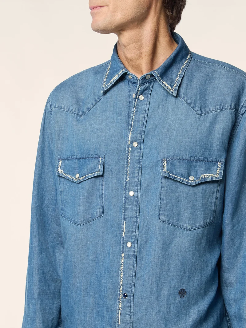 Western Shirt in Cotton-Linen Chambray