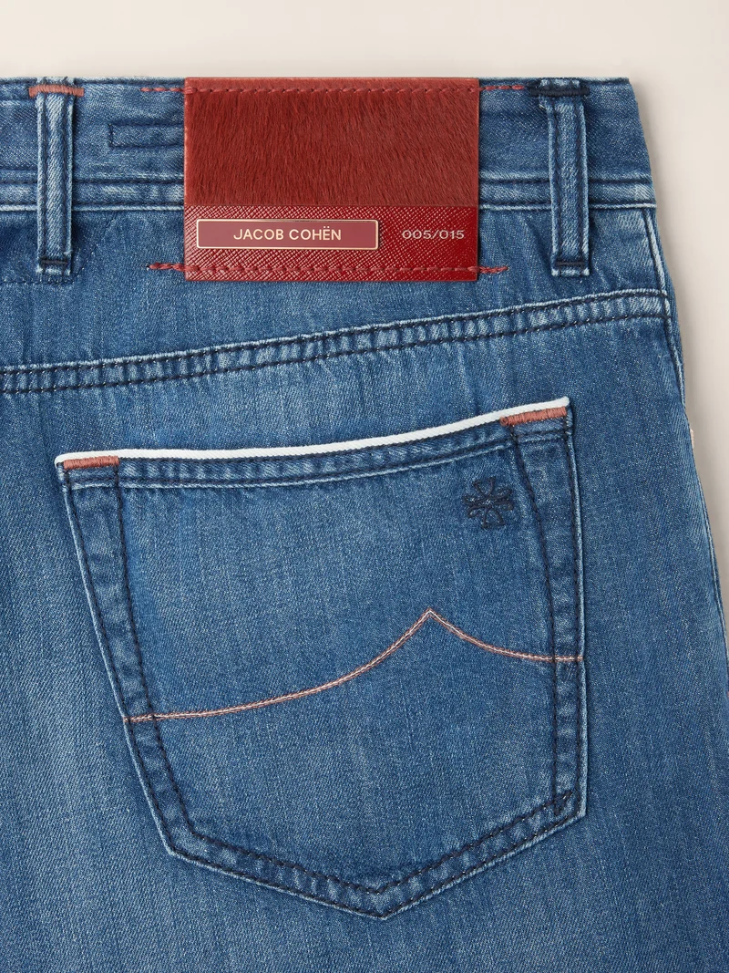 Bard LTD – Jeans in denim cimosato