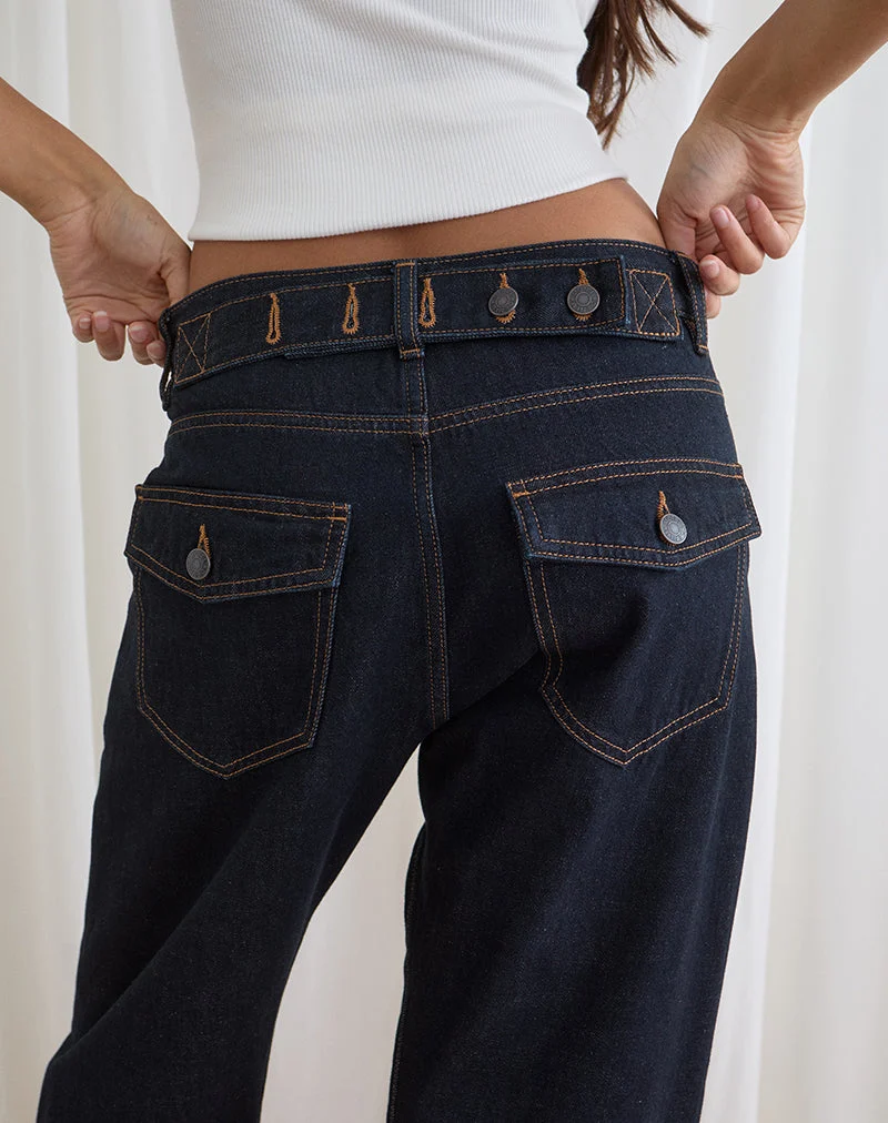 Jeans mit niedriger Leibhöhe, Cinch-Schnitt und gedrehten Nähten in Indigo