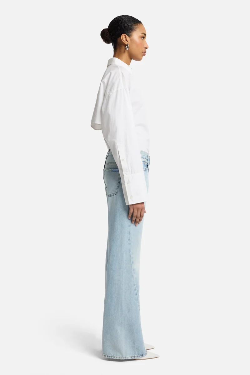 Slim Illusion Twisted Seam Spencer Flare in Tempe