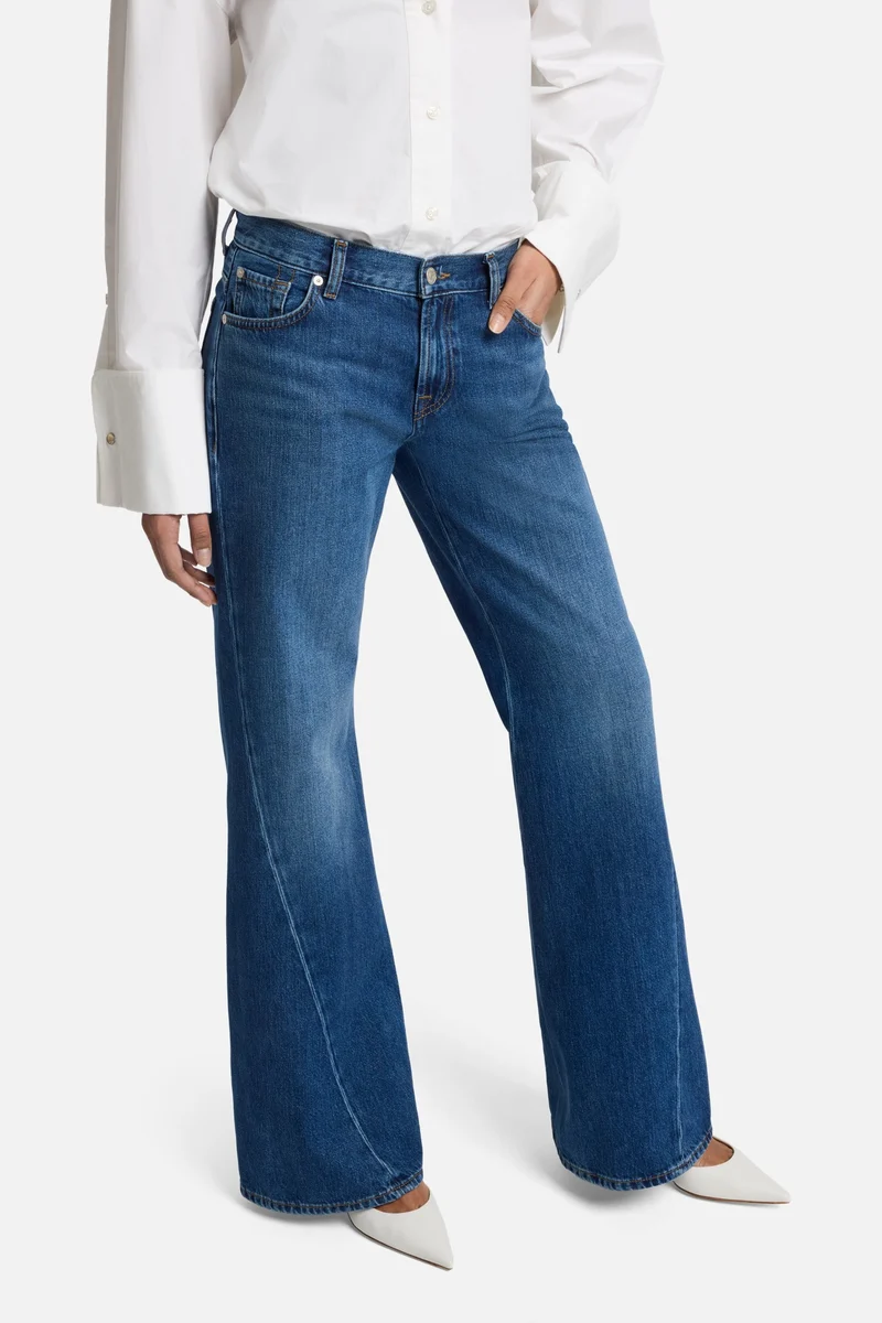 Slim Illusion Twisted Seam Spencer Flare in Mesa