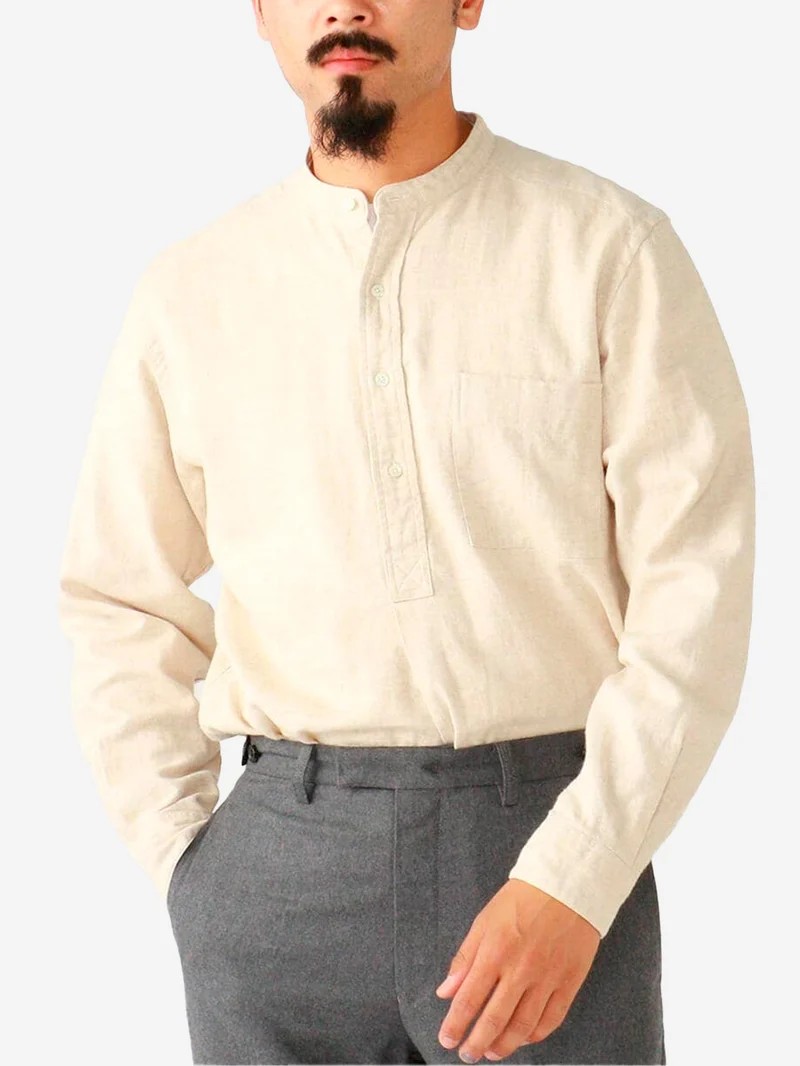 Camicia pullover beige in misto lino con trama a spina di pesce e collo alla coreana